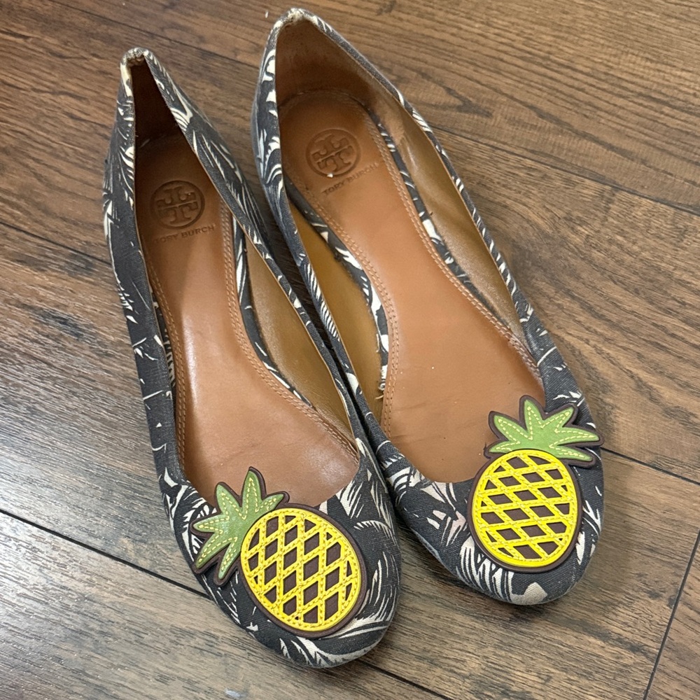 Tory Burch Pineapple Women's Flats